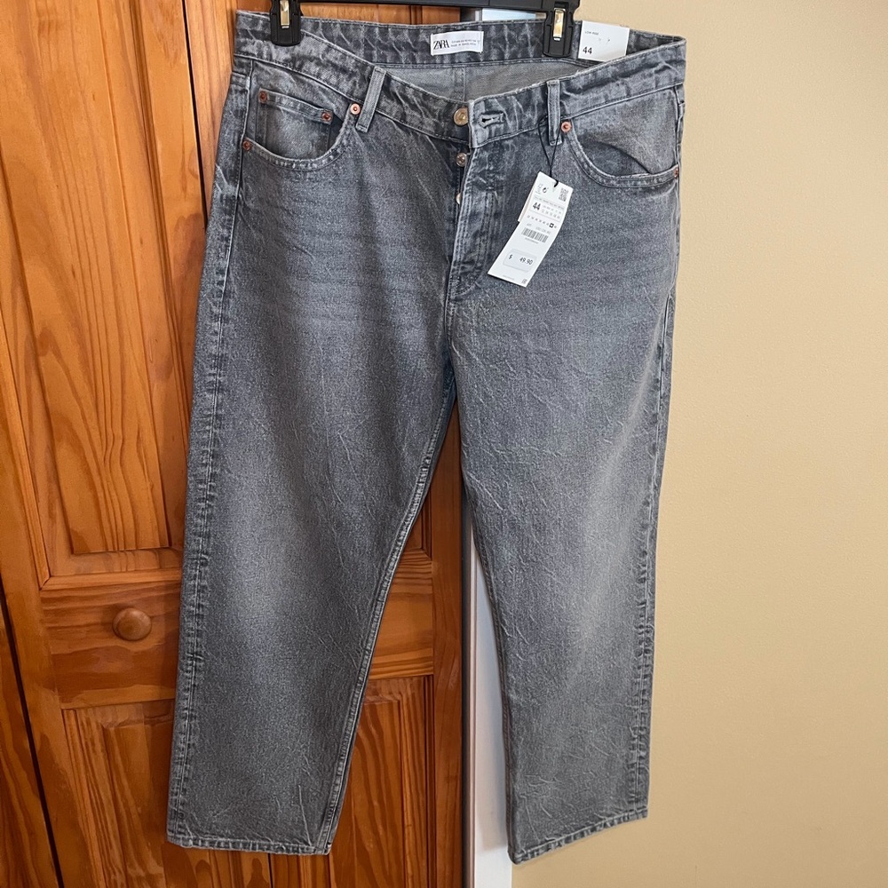 Zara Low Rise Straight Leg Grey Wash Jeans NWT SZ 12